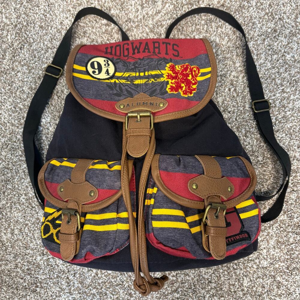 Harry Potter Hogwarts Alumni Gryffindor Backpack 9 3/4 Varsity 2018